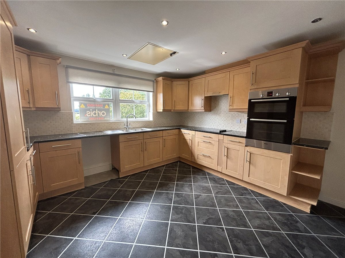 5 bedroom House, Sandwath Drive, Church Fenton, LS24 - Available, Image 1