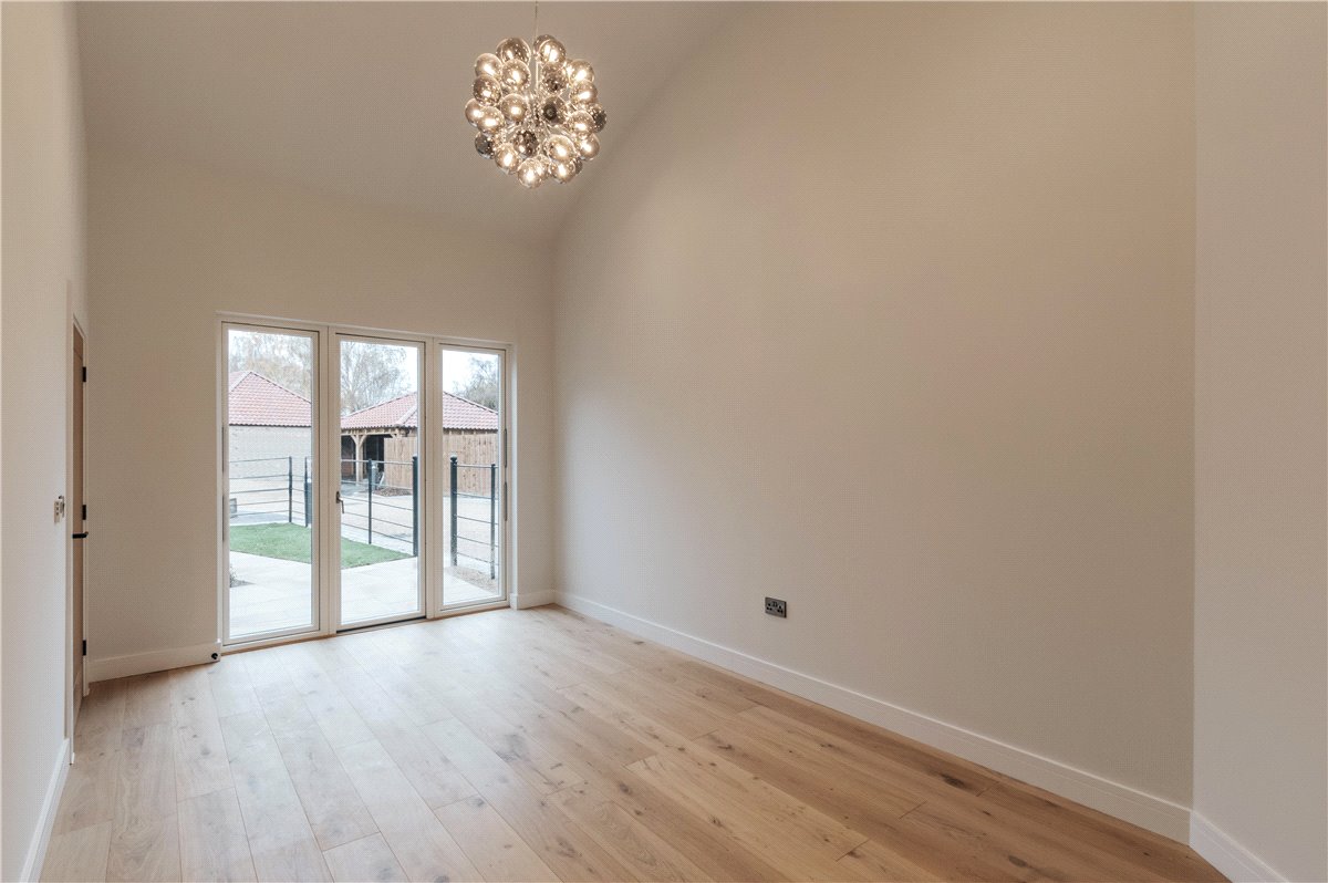 4 bedroom House, London Road, Chatteris, PE16 - Available, Image 3