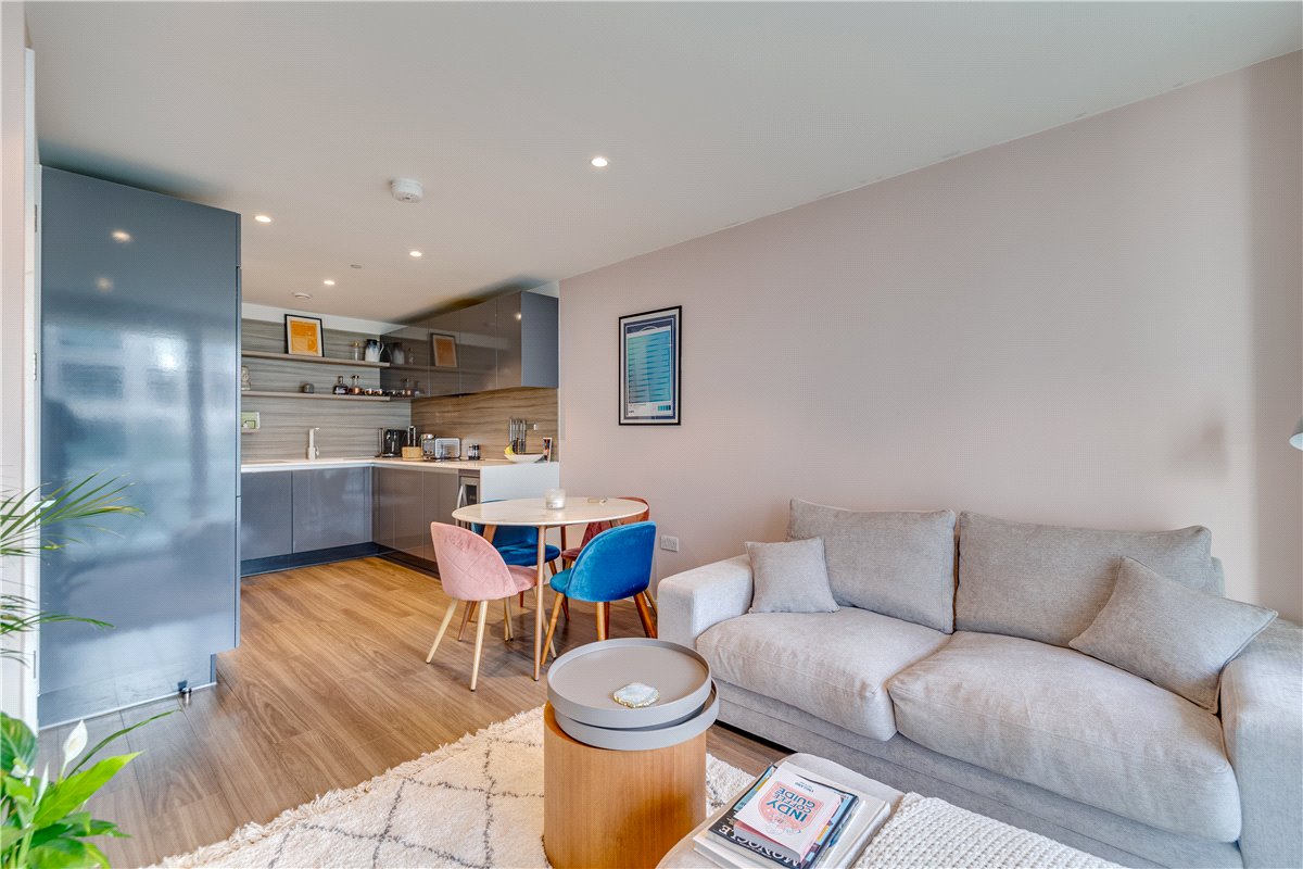 1 bedroom Flat, Buckhold Road, London, SW18 - Sold, Image 3