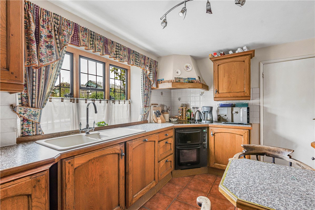 4 bedroom House, Guildenford, Burford, OX18 - Sold STC, Image 9