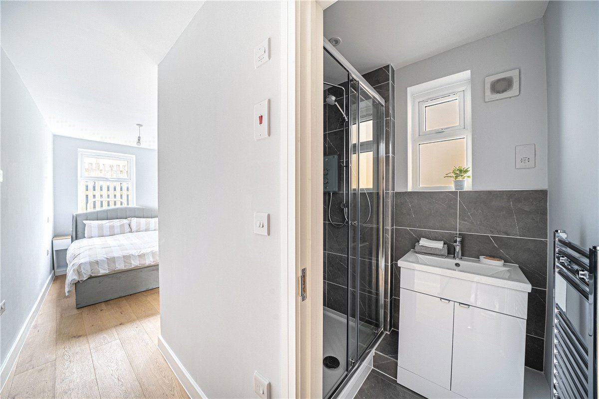 1 bedroom Flat, Stockbridge Road, Winchester, SO22 - Available, Image 6