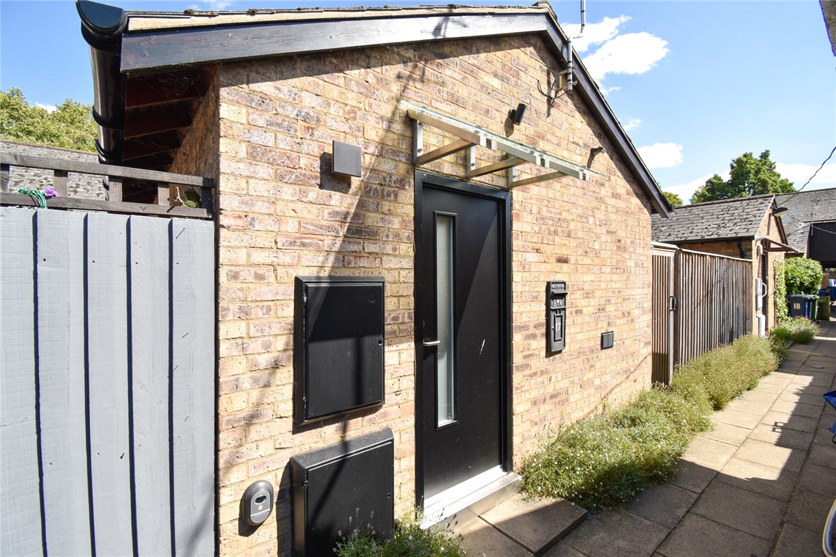 2 bedroom Bungalow, Lammas Field, Cambridge, CB3 - Available, Image 12