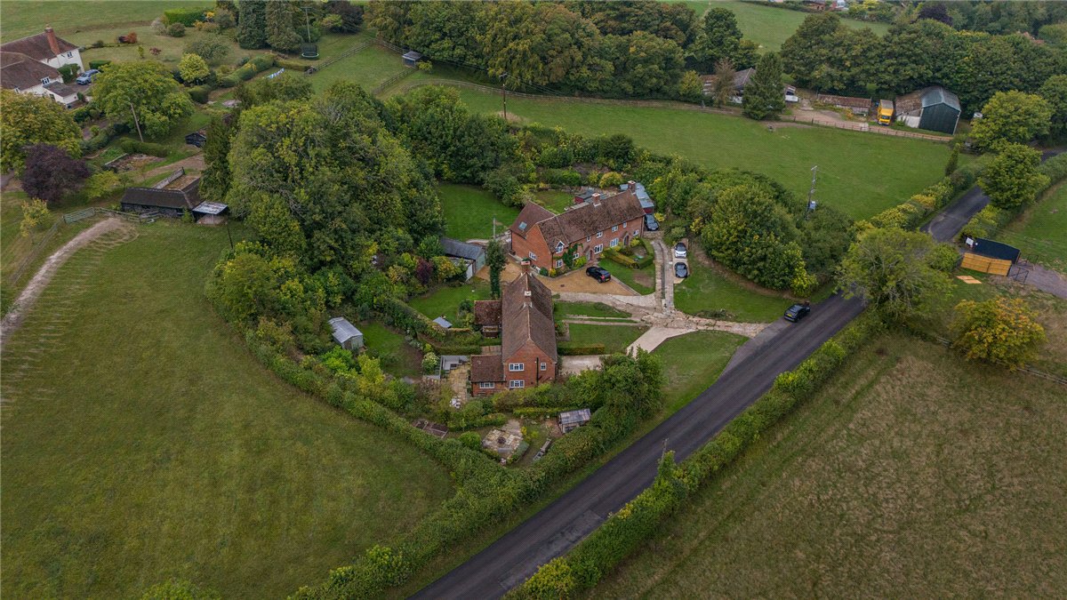 3 bedroom House, Ecchinswell, Newbury, RG20 - Available, Image 20