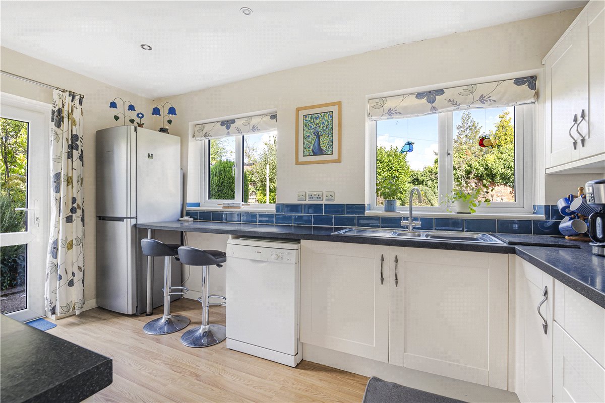 4 bedroom House, Bellamy Close, Southmoor, OX13 - Sold, Image 3