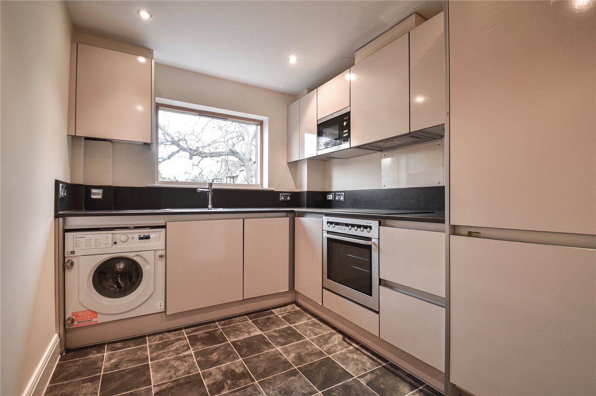 2 bedroom Flat, Queen Ediths Way, Cambridge, CB1 - Sold, Image 5