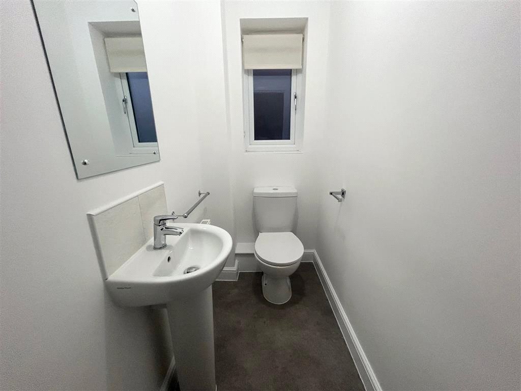 3 bedroom House, Harper Hill Gardens, Bircotes, DN11 - , Image 8