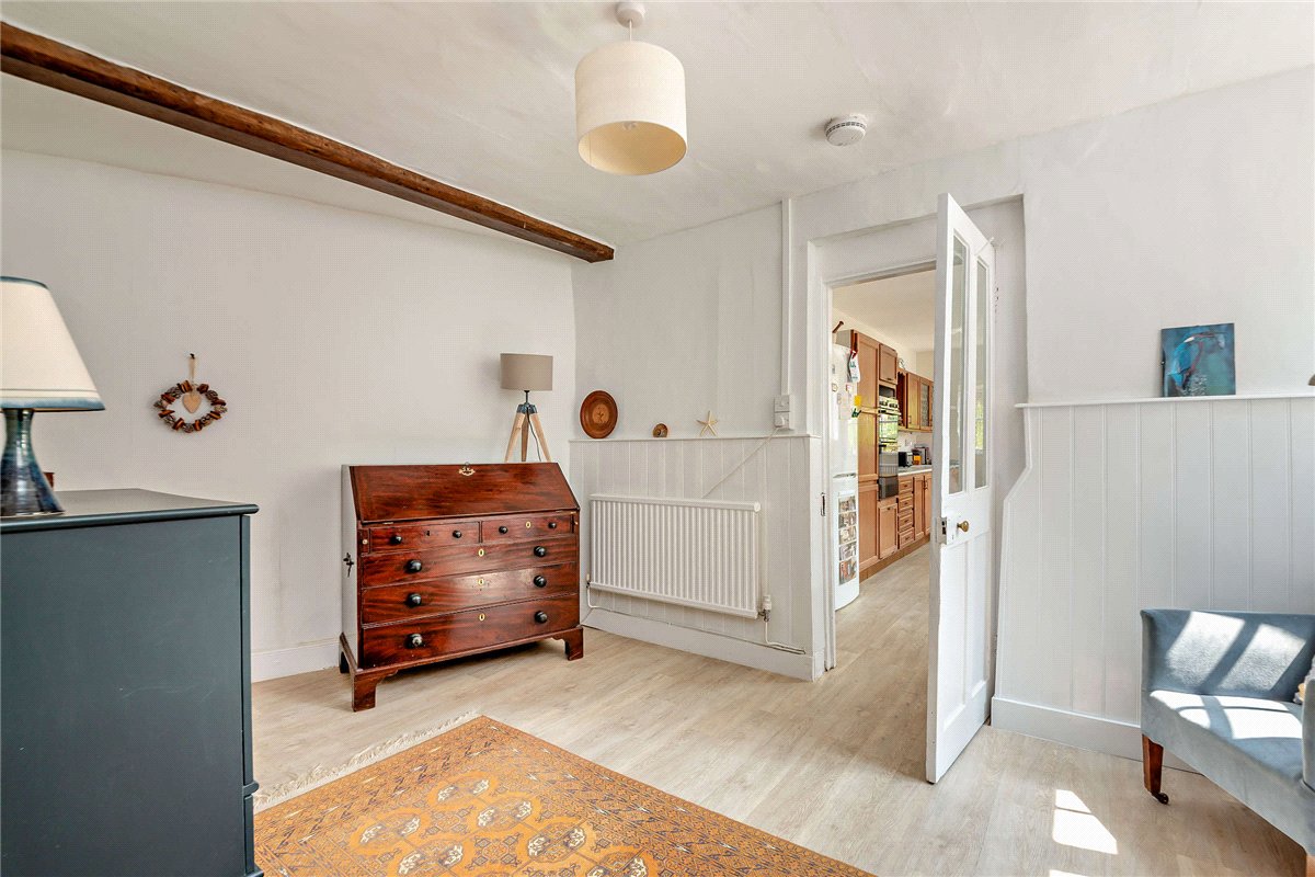 5 bedroom House, High Street, Hungerford, RG17 - Available, Image 8