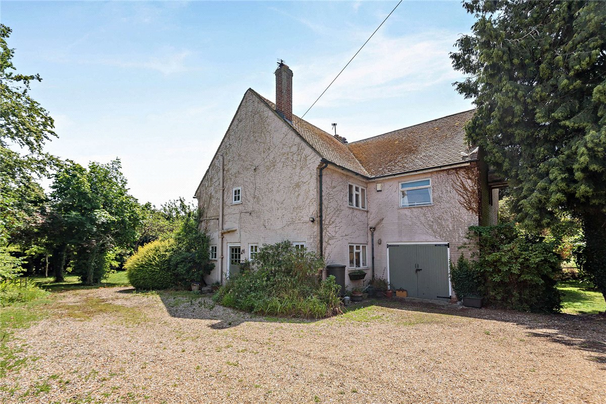4 bedroom House, The Thicket, Leckhampstead, RG20 - Available, Image 9