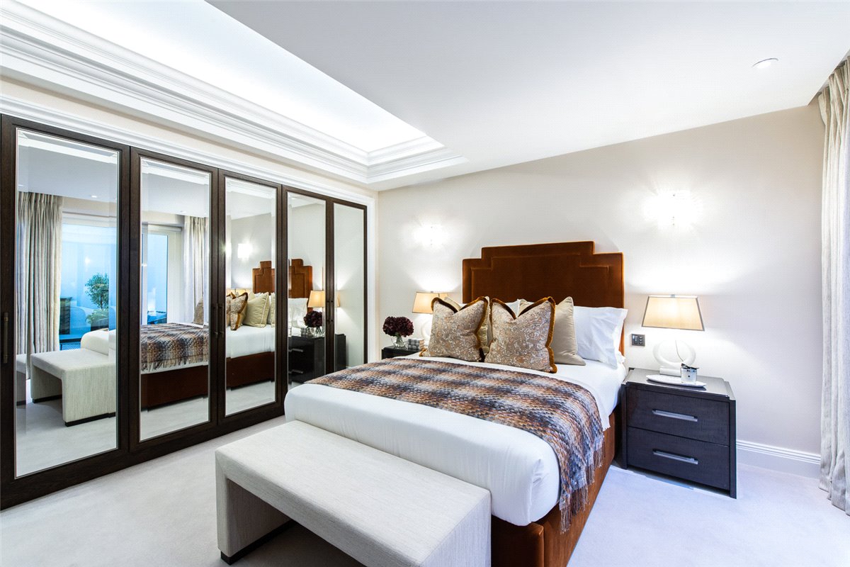 2 bedroom Maisonette, Prince Of Wales Terrace, Kensington, W8 - Available, Image 4