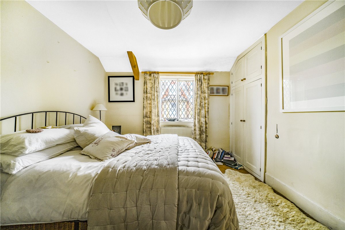 3 bedroom House, Hyde Lane, Marlborough, SN8 - Available, Image 8