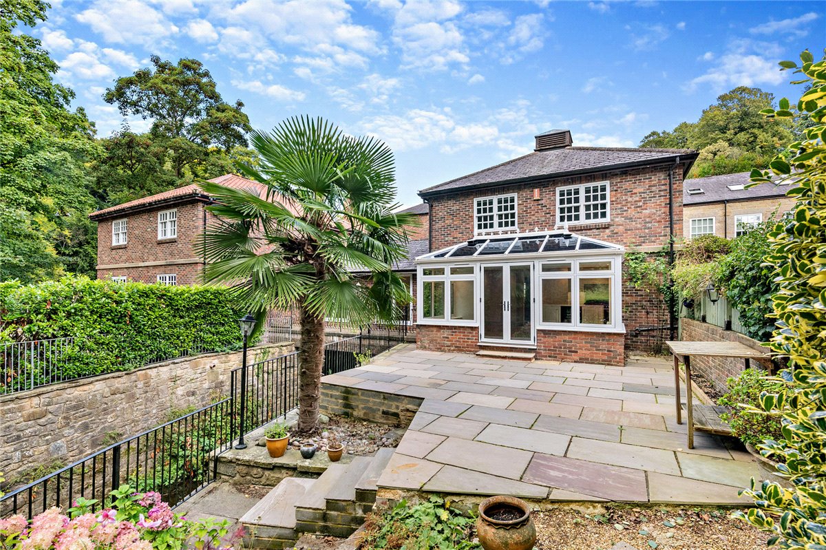 2 bedroom House, Castle Mills, Knaresborough, HG5 - Sold, Image 1