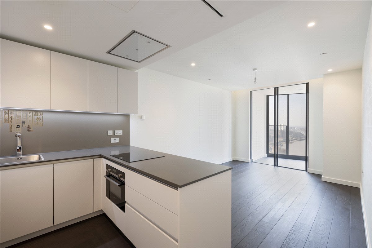 1 bedroom Flat, DAMAC Tower, Nine Elms, SW8 - Available