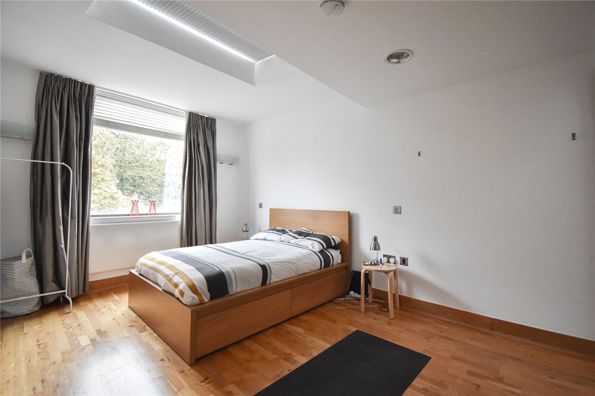 2 bedroom Flat, Christ's Lane, Cambridge, CB1 - Sold STC, Image 4