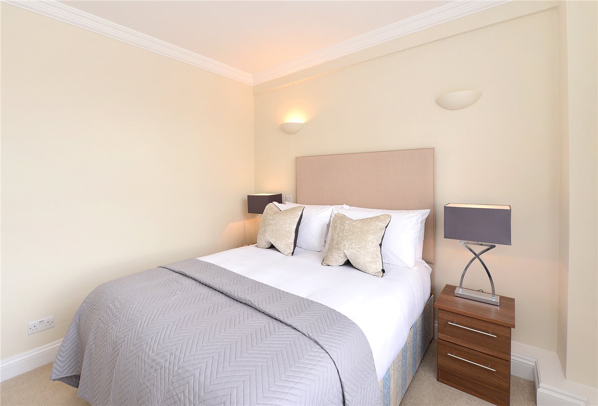 2 bedroom Flat, Hill Street, Mayfair, W1J - Available, Image 7