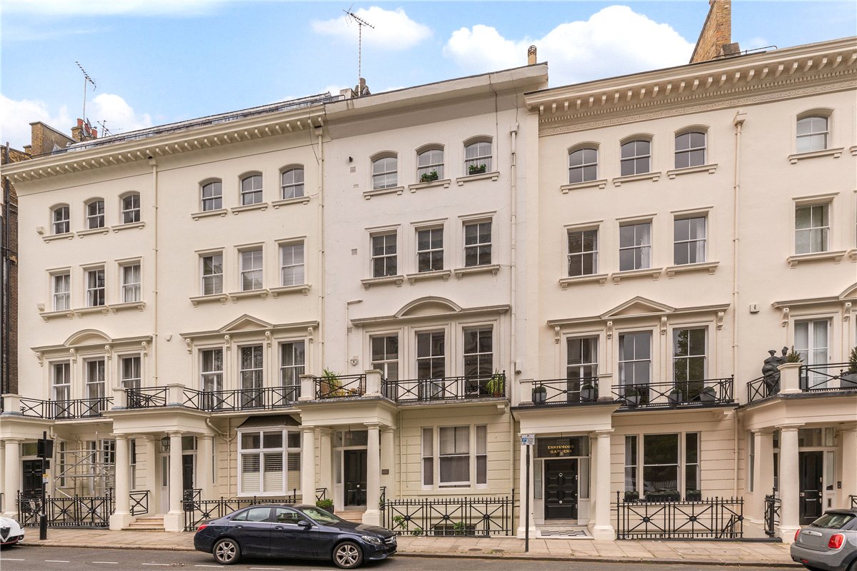 2 bedroom Flat, Ennismore Gardens, London, SW7 - Available, Image 1