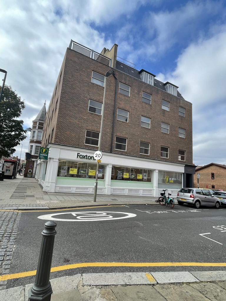 9481 Sq Ft, 168 Lavender Hill, London, SW11 - Available, Image 1