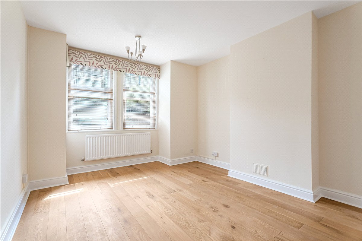 2 bedroom Flat, Walton Crescent, Oxford, OX1 - Available, Image 4