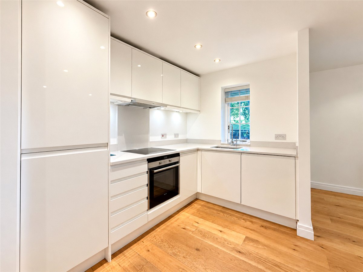 1 bedroom Flat, Regent Terrace, Cambridge, CB2 - Available, Image 2