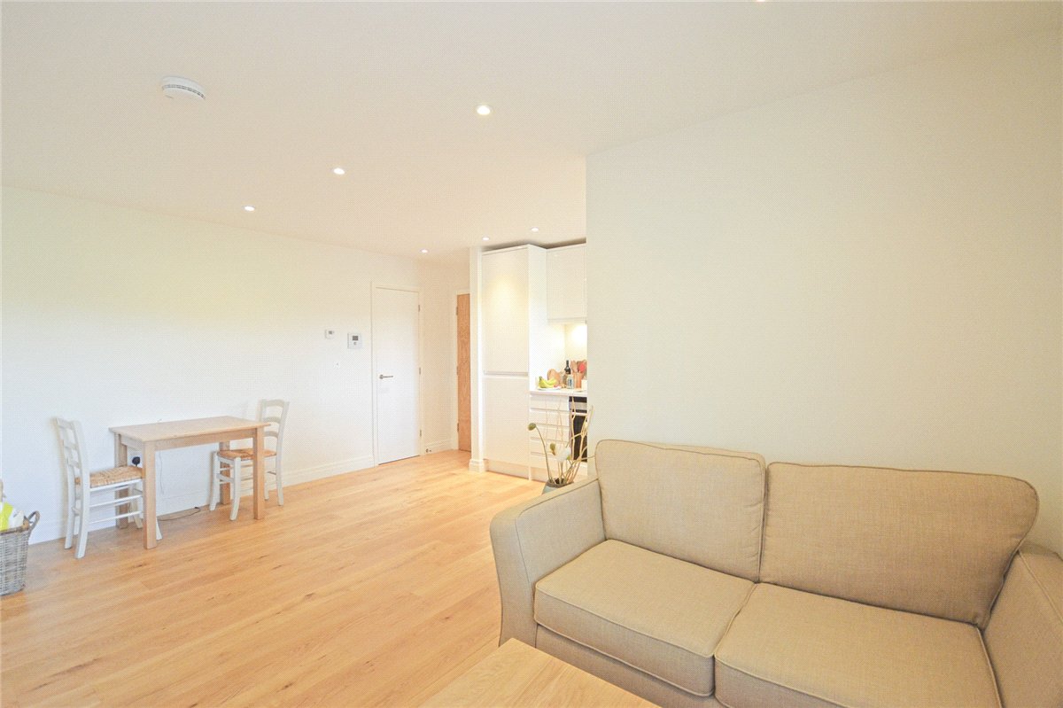 1 bedroom Flat, Regent Terrace, Cambridge, CB2 - Sold STC, Image 2