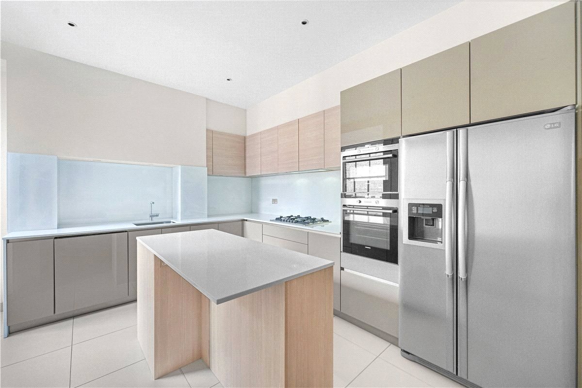 4 bedroom Flat, Wynnstay Gardens, Allen Street, W8 - Available, Image 35