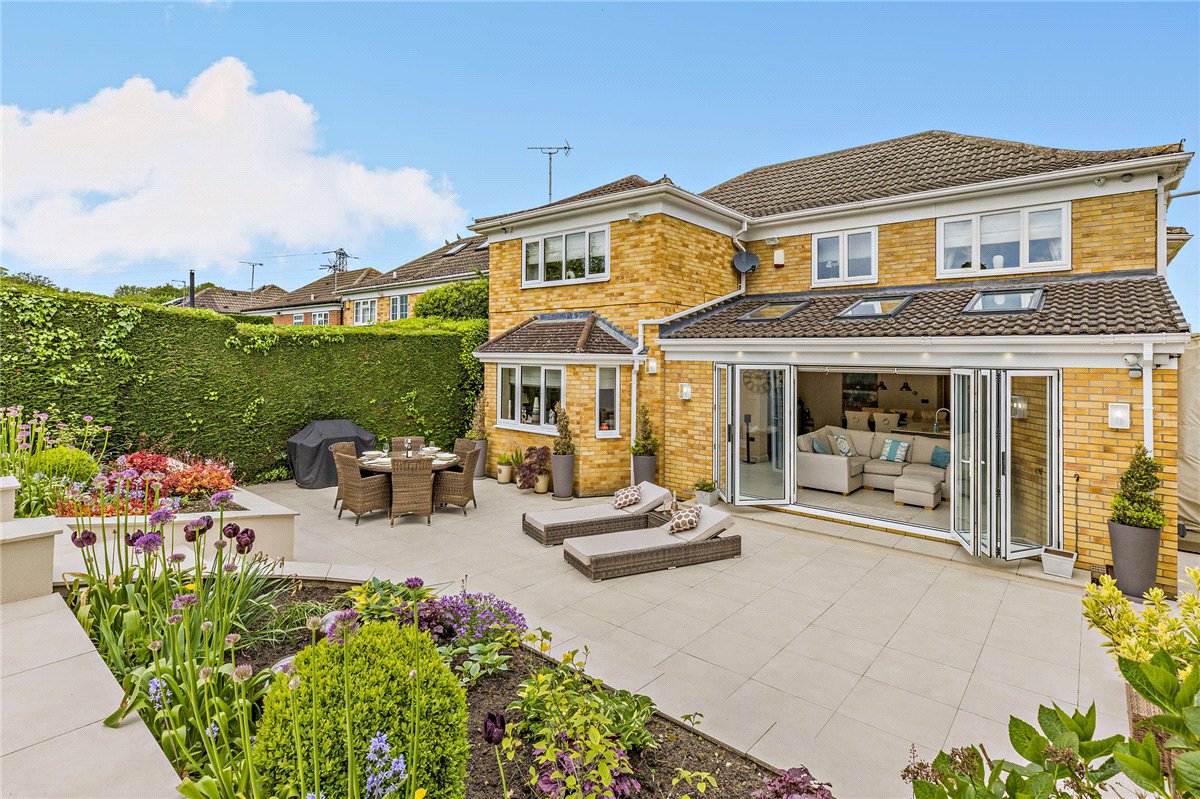 4 bedroom House, Walton Station Lane, Wakefield, WF2 - Available, Image 5