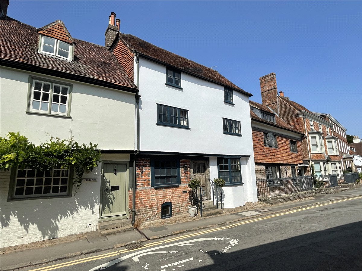 4 bedroom House, Silverless Street, Marlborough, SN8 - Available