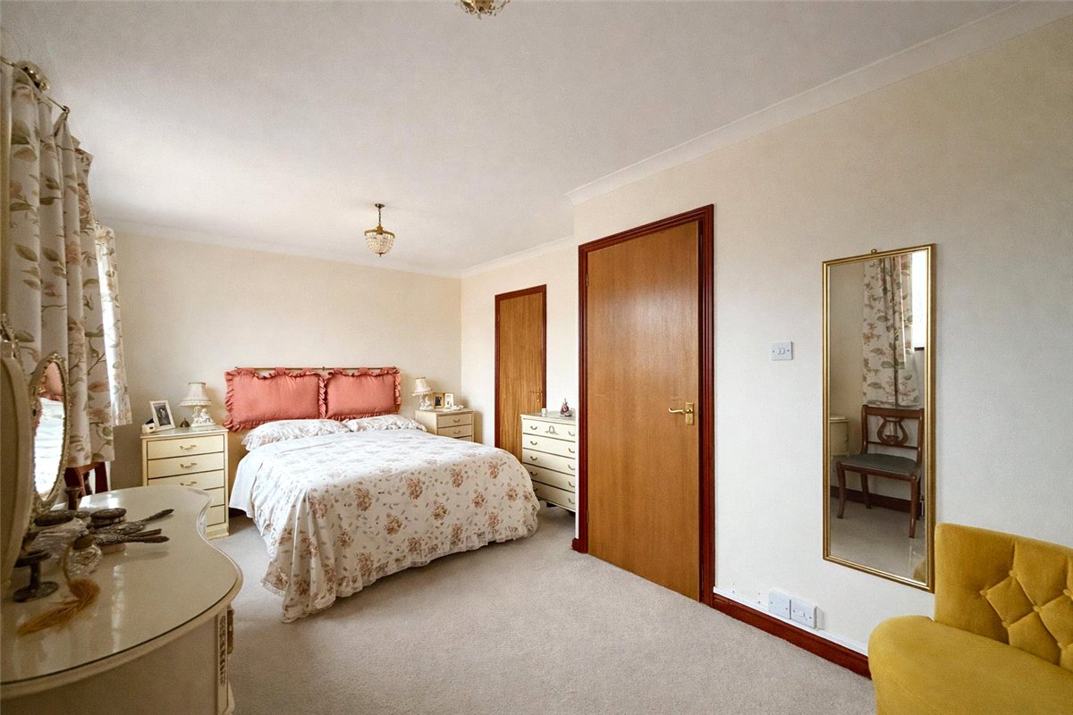 2 bedroom House, Fairlawns, Newmarket, CB8 - Available, Image 7
