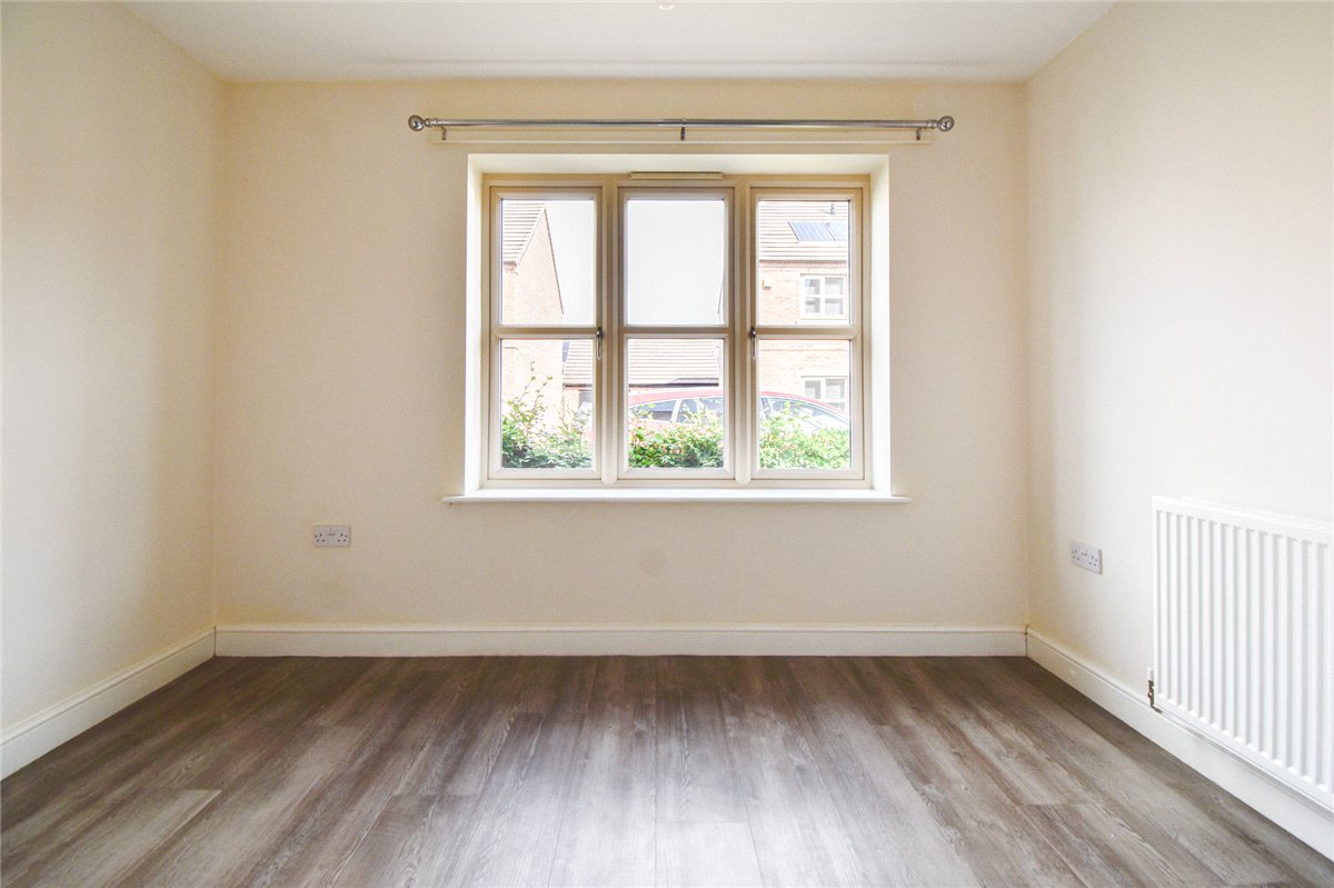 3 bedroom House, Swift Way, Castleford, WF10 - Let Agreed, Image 3