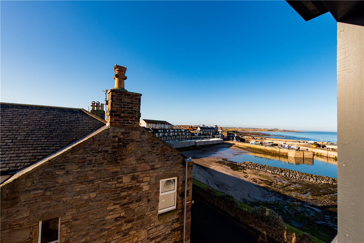 3 bedroom Flat, Farne House, 12 Crewe Street, NE68 - Available, Image 13