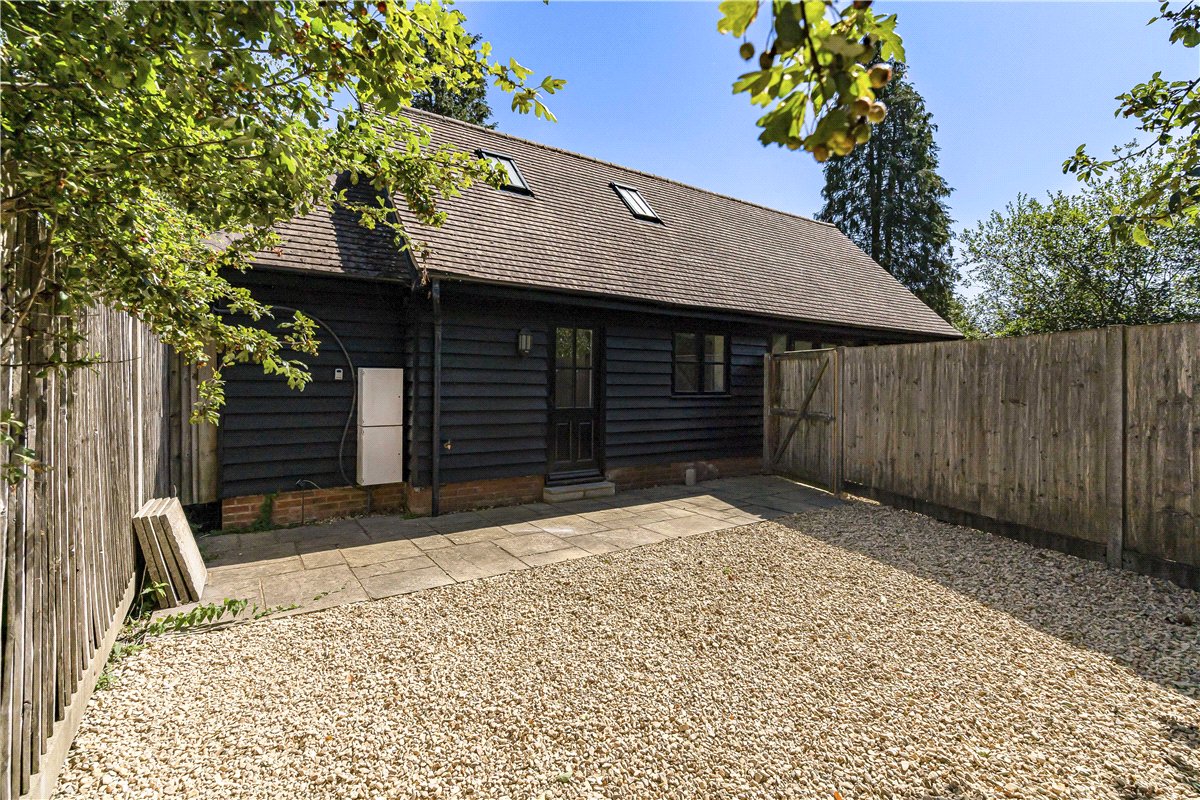 7 bedroom House, Nash Lee Lane, Wendover, HP22 - Available, Image 16