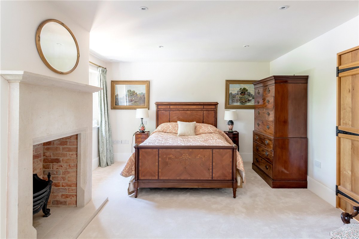 5 bedroom House, Church Road, Biddestone, SN14 - Available, Image 12