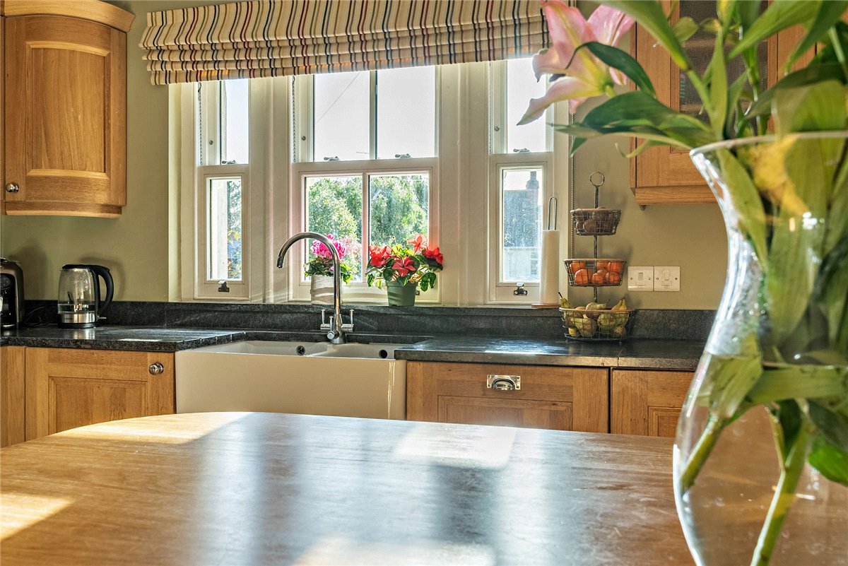 6 bedroom House, Cat Street, East Hendred, OX12 - Available, Image 2