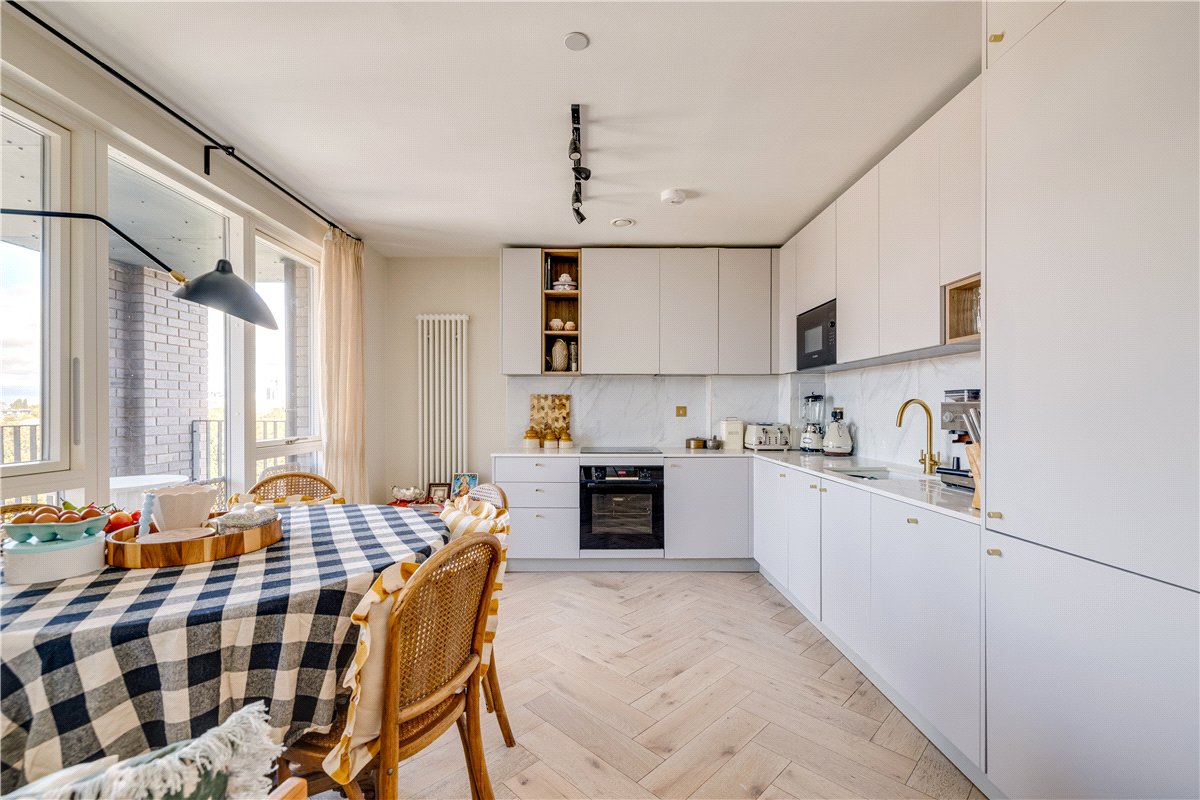3 bedroom Flat, Ravensbury Terrace, London, SW18 - Available, Image 1