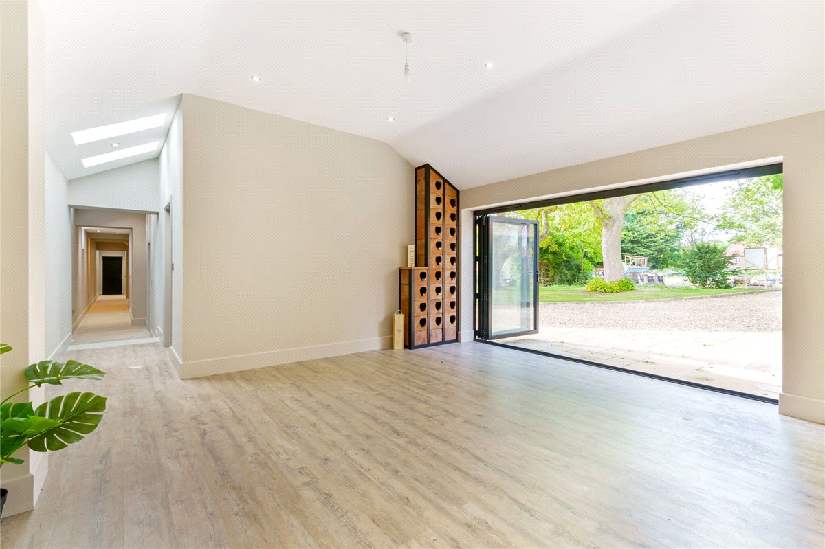 4 bedroom Barn Conversion, The Stables, North Dalton, YO25 - Available, Image 16