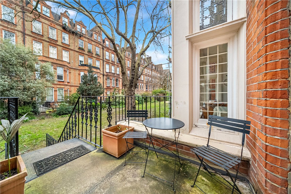 4 bedroom Maisonette, Harrington Gardens, South Kensington, SW7 - Available, Image 6