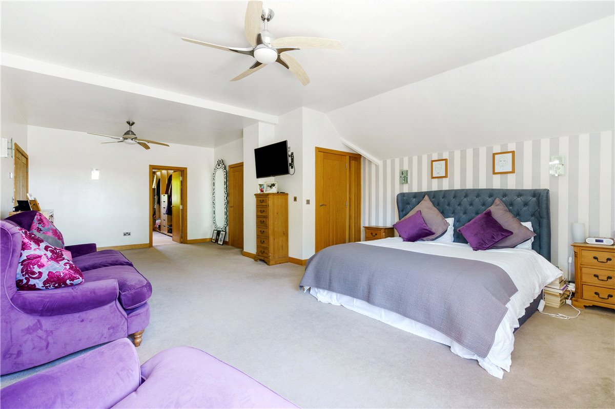 6 bedroom House, York House, Carleton Road, WF8 - Available, Image 14