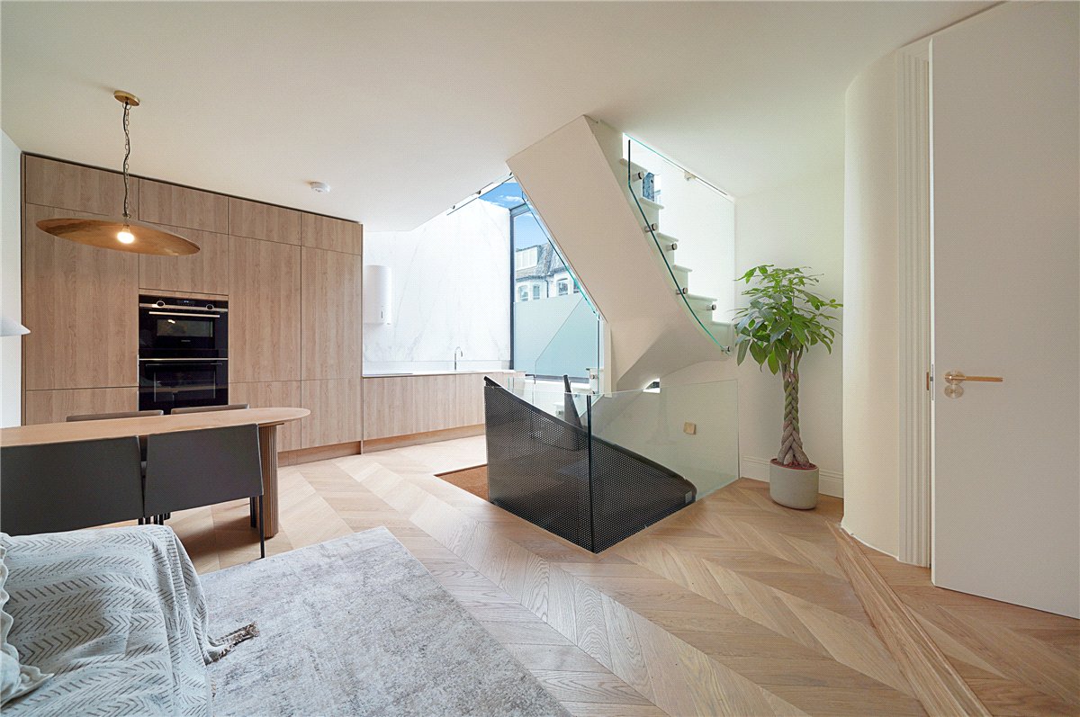 3 bedroom House, Cortayne Road, London, SW6 - Available, Image 13