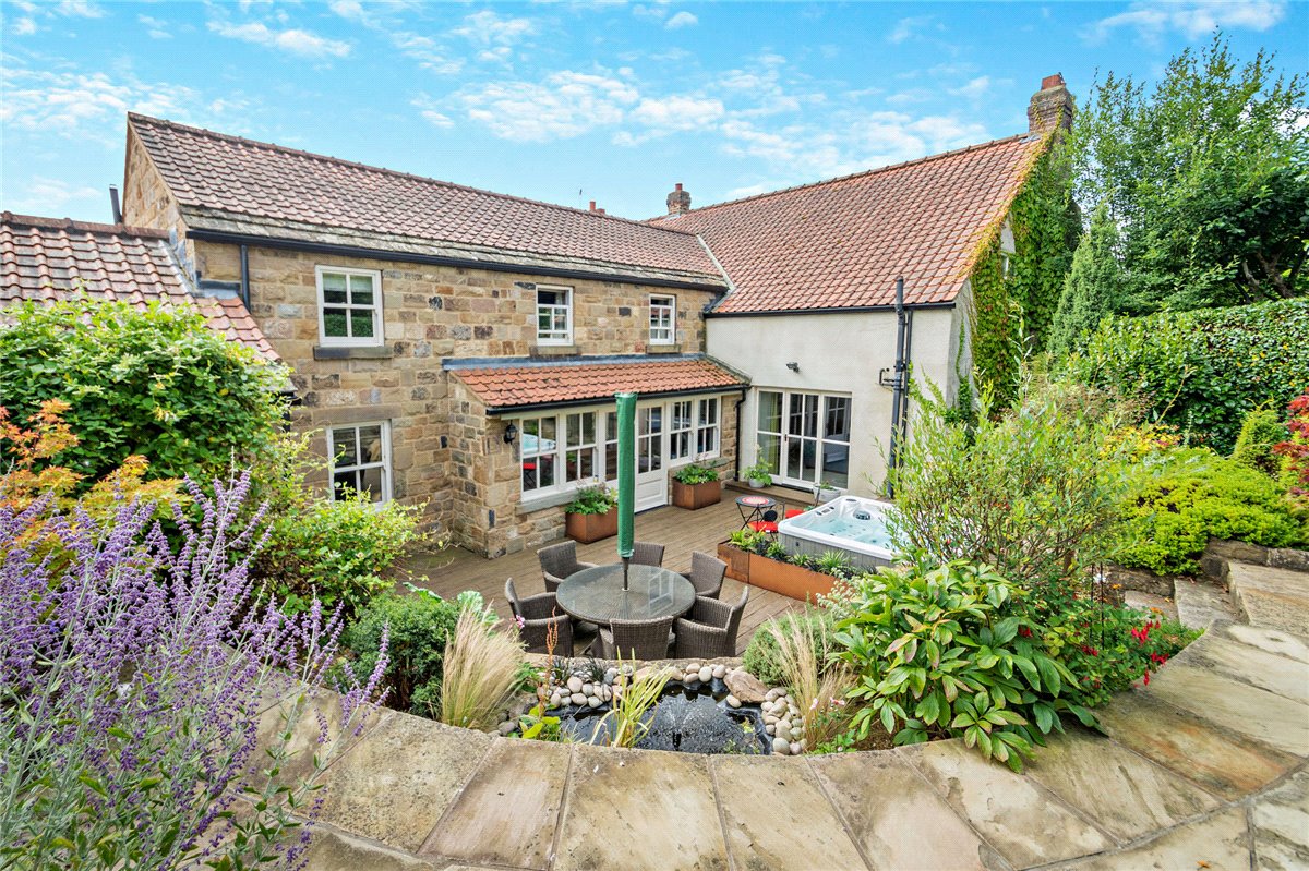 5 bedroom House, Shaw Lane, Farnham, HG5 - Sold, Image 12