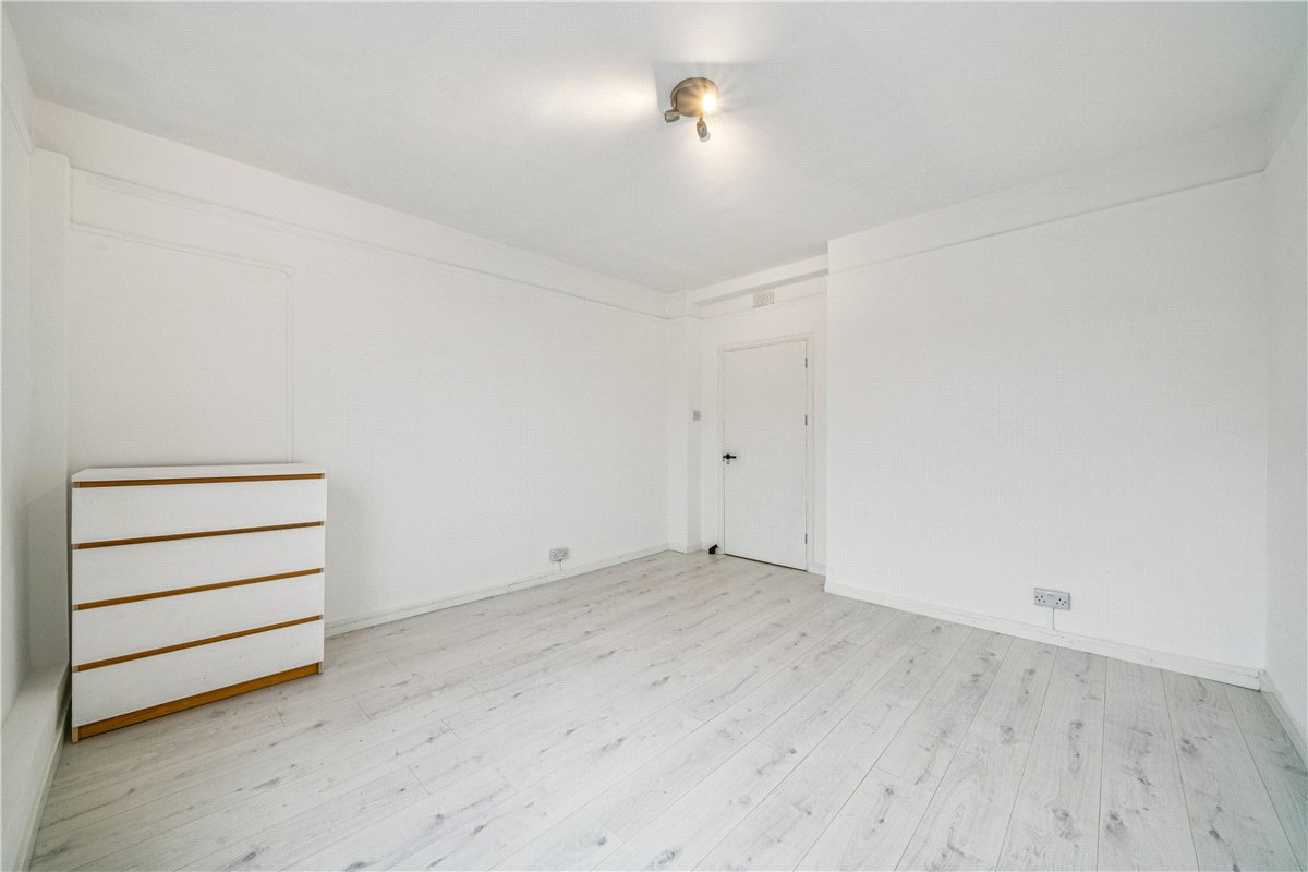 3 bedroom Flat, Iron Mill Road, London, SW18 - Available, Image 7