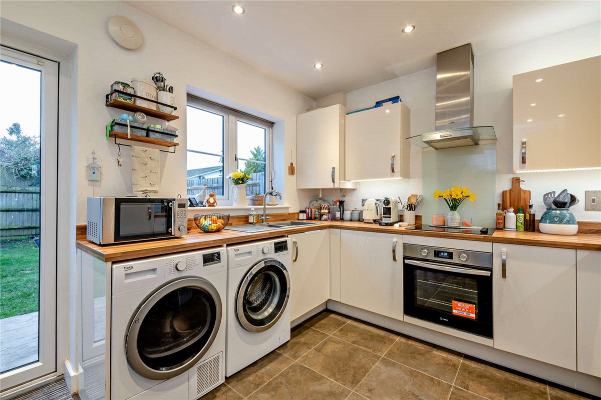 2 bedroom House, Greenacre Place, Newbury, RG14 - Sold STC, Image 5