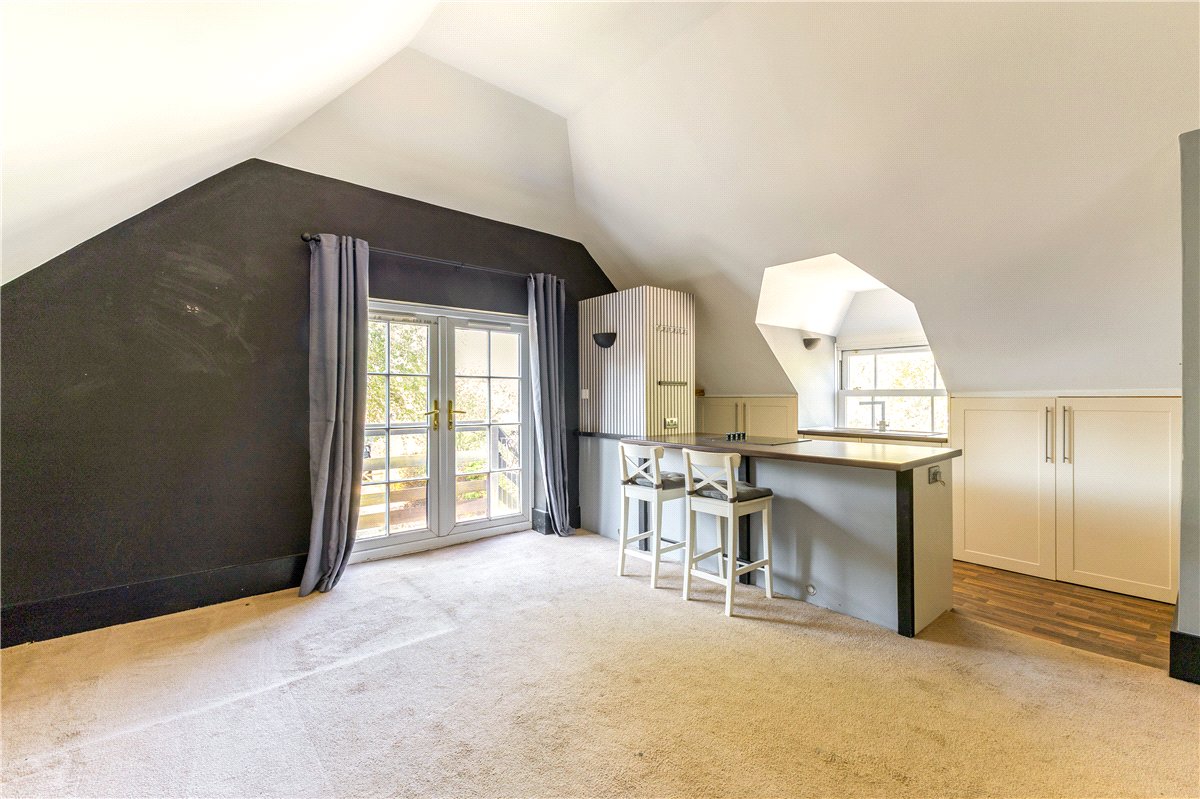 5 bedroom House, High Street, Manton, SN8 - Available, Image 16