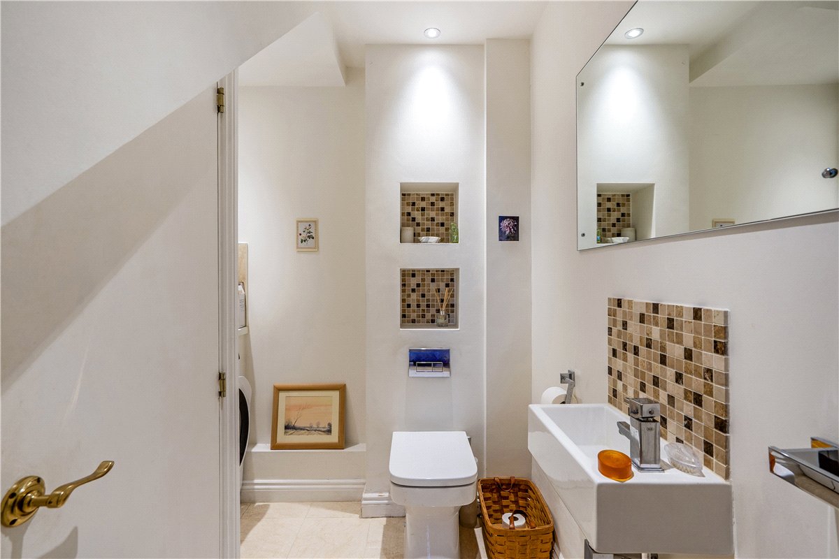 2 bedroom House, Wye House Gardens, Barn Street, SN8 - Available, Image 16