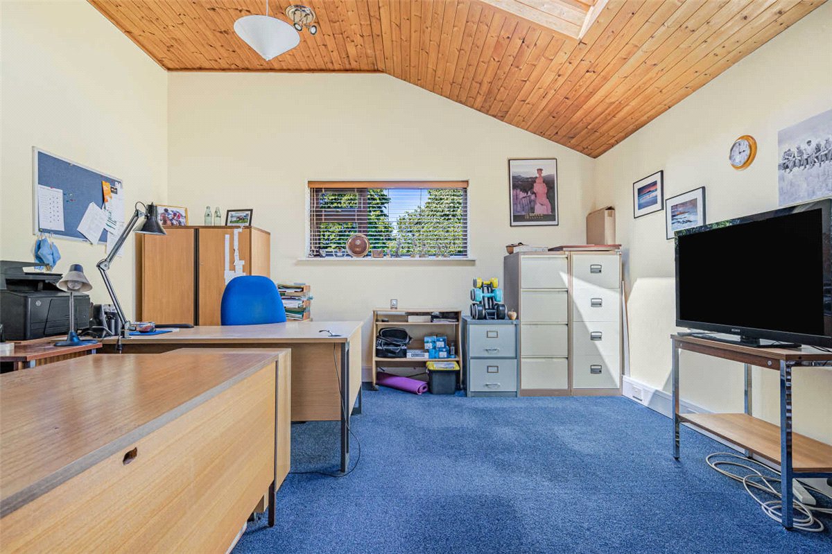 5 bedroom House, Charnocks Close, Gamlingay, SG19 - Available, Image 7