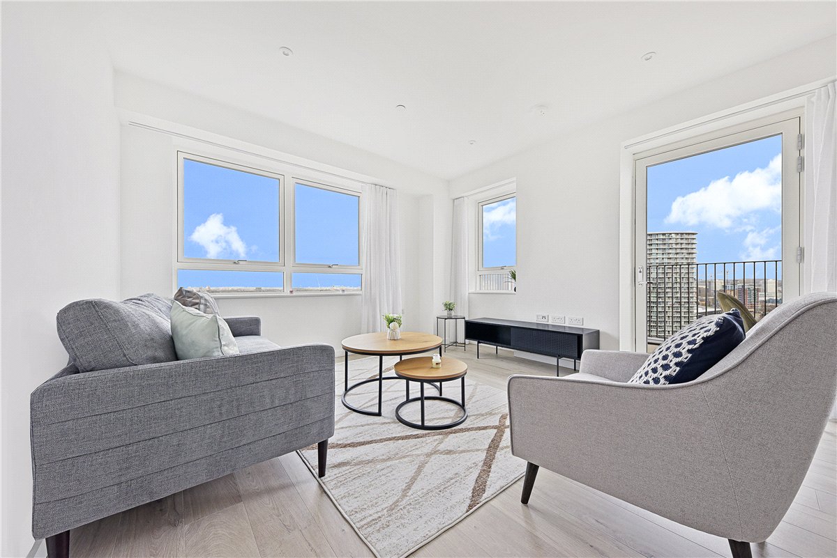 2 bedroom Flat, Heartwell Avenue, London, E16 - , Image 6