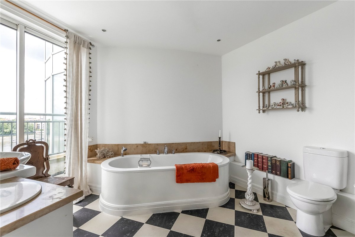 3 bedroom Flat, Point Pleasant, London, SW18 - Available, Image 14