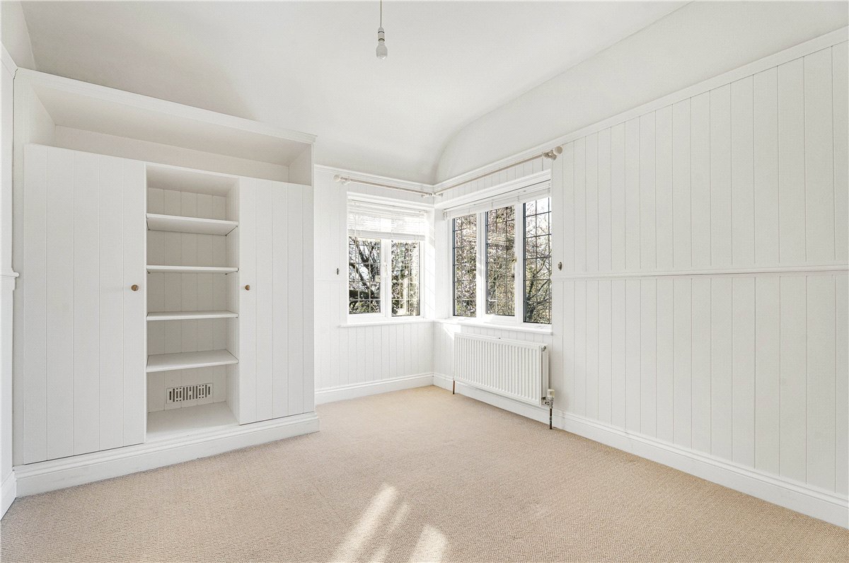 6 bedroom House, Ellesborough Road, Wendover, HP22 - Let Agreed, Image 1