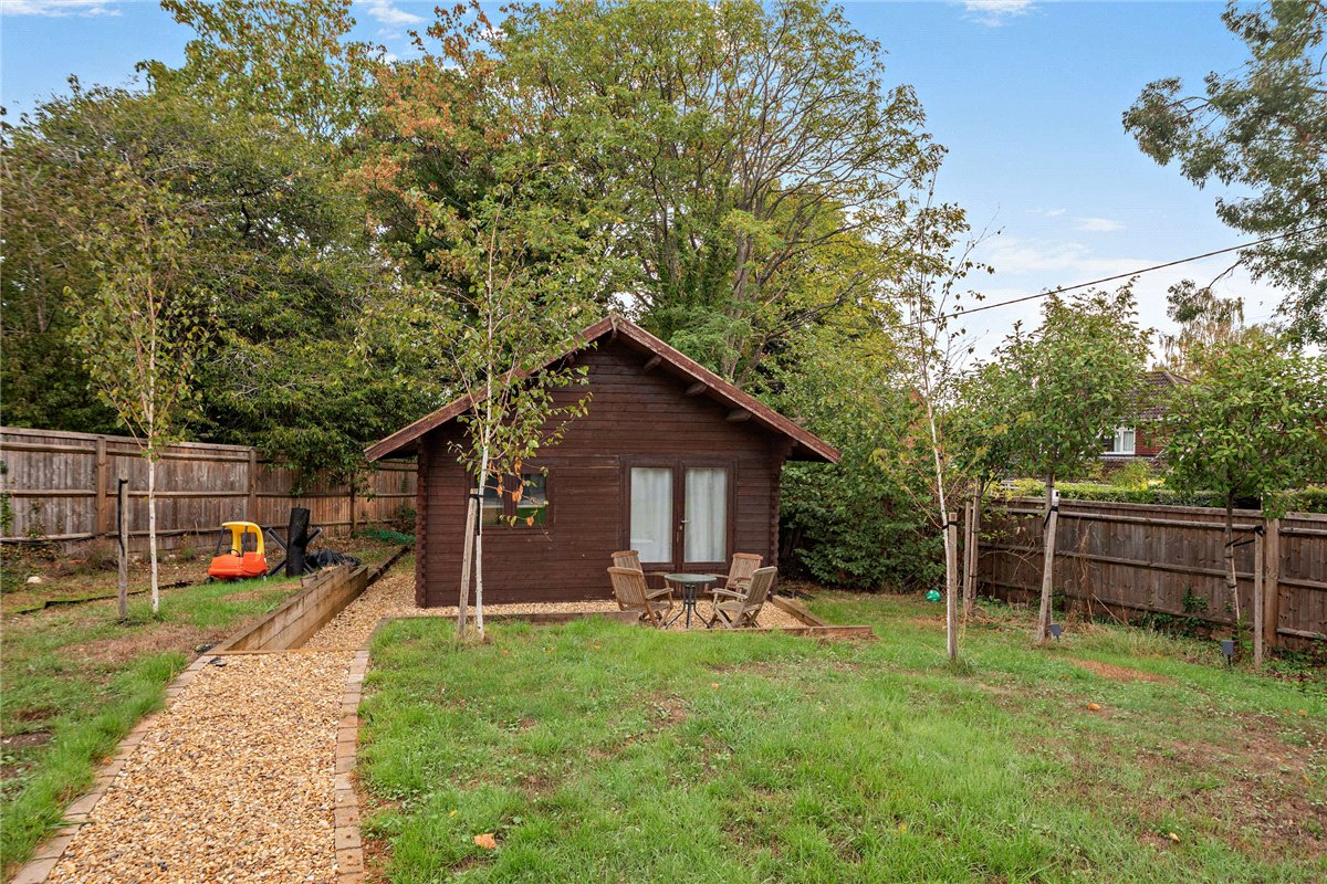 4 bedroom House, Falcon House Gardens, Woolton Hill, RG20 - Available, Image 17