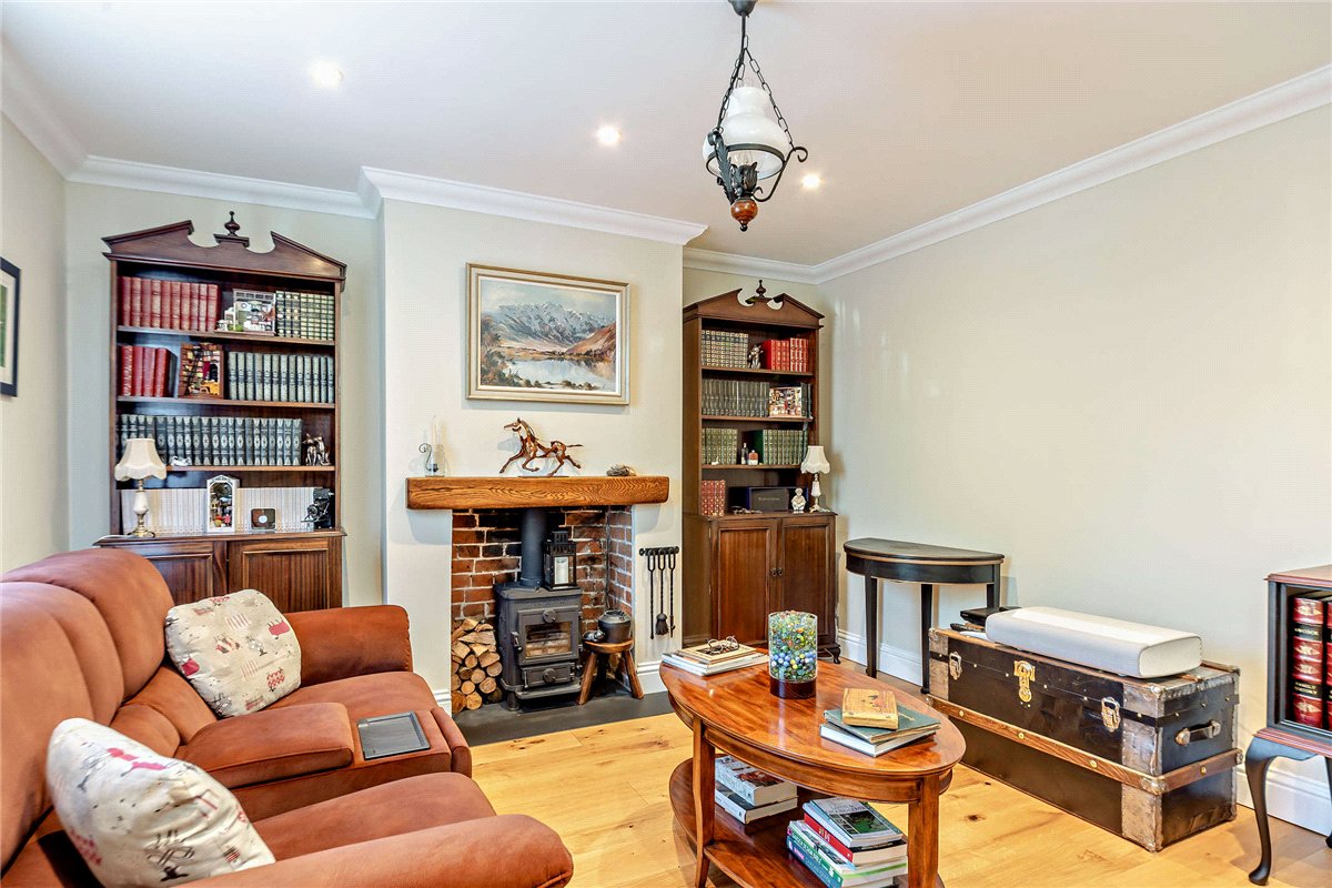 3 bedroom House, Shaw Road, Newbury, RG14 - Sold STC, Image 1
