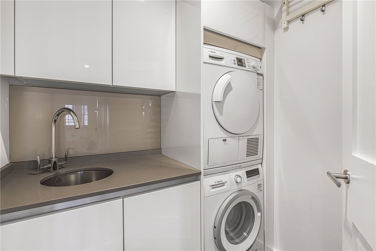 3 bedroom Maisonette, Devonshire Street, Marylebone, W1G - Available, Image 16