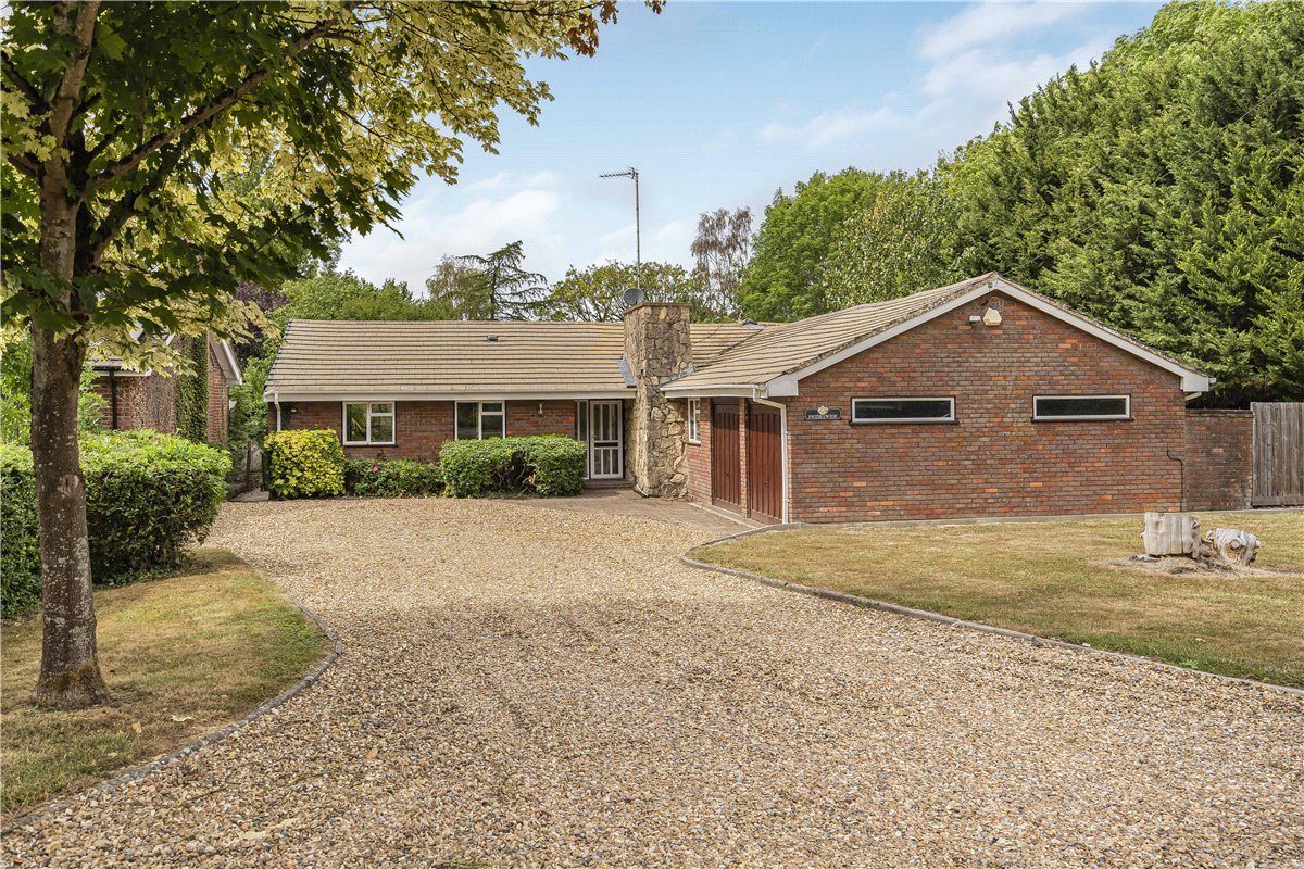 6 bedroom Bungalow, Nash Lee Lane, Wendover, HP22 - Let Agreed, Image 15
